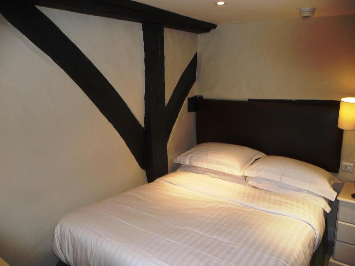 The George Henfield Room photo